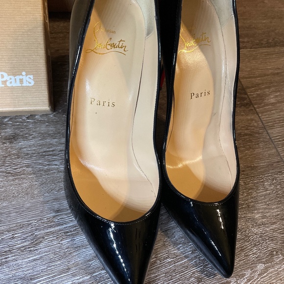 Christian Louboutin Pigalle Follies Pointed Toe Pump (size 8.5) - Picture 10 of 13